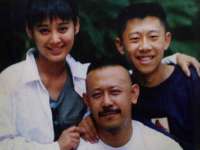 上海木向又贸易有限公司